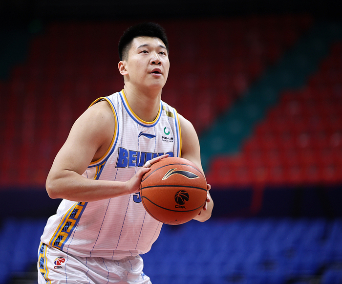 离谱！迈阿密热火围绕CBA常规赛队长鼓劲TheShy在FPX比赛中状态火爆，深圳男篮强势反弹备战NBA常规赛(迈阿密国际最新比赛)