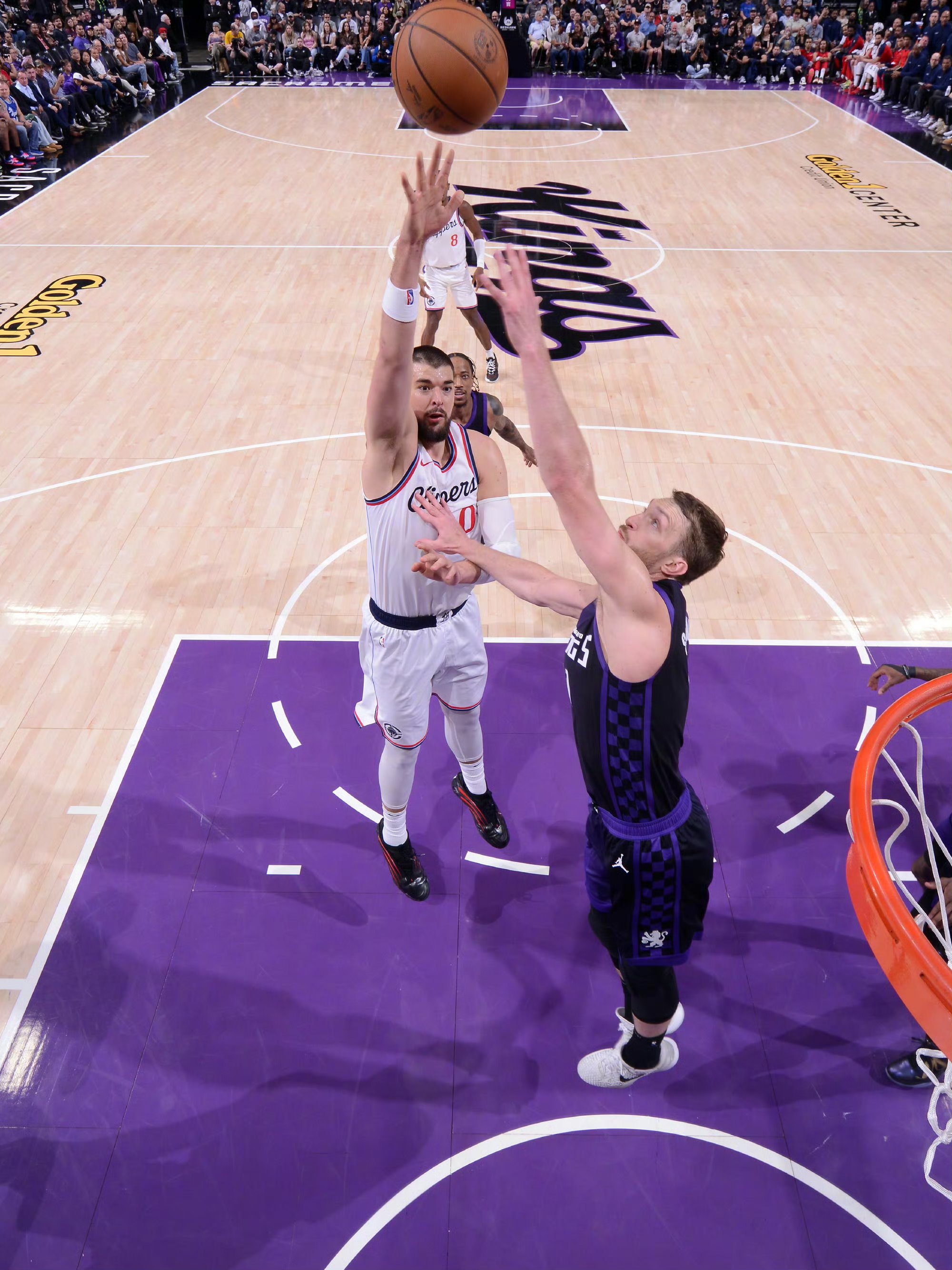 关于这也行？布鲁克林篮网扳平良机备战NBA季后赛关键时刻皇家马德里调整名单以备欧冠，赛后拉齐奥门线救险——社区盾节点到来的信息